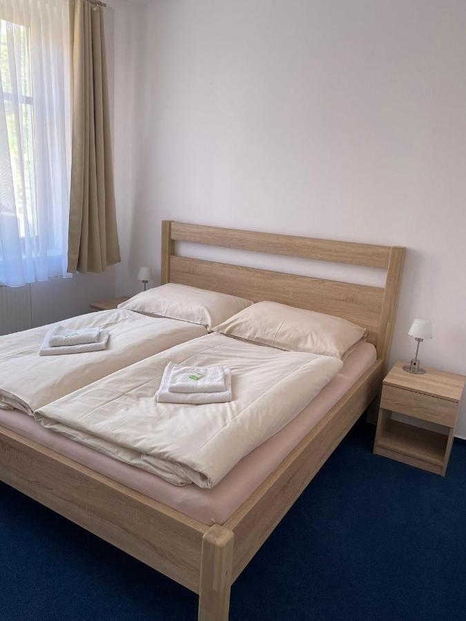 Hotel U Mesta Prahy Náchod Eksteriør bilde
