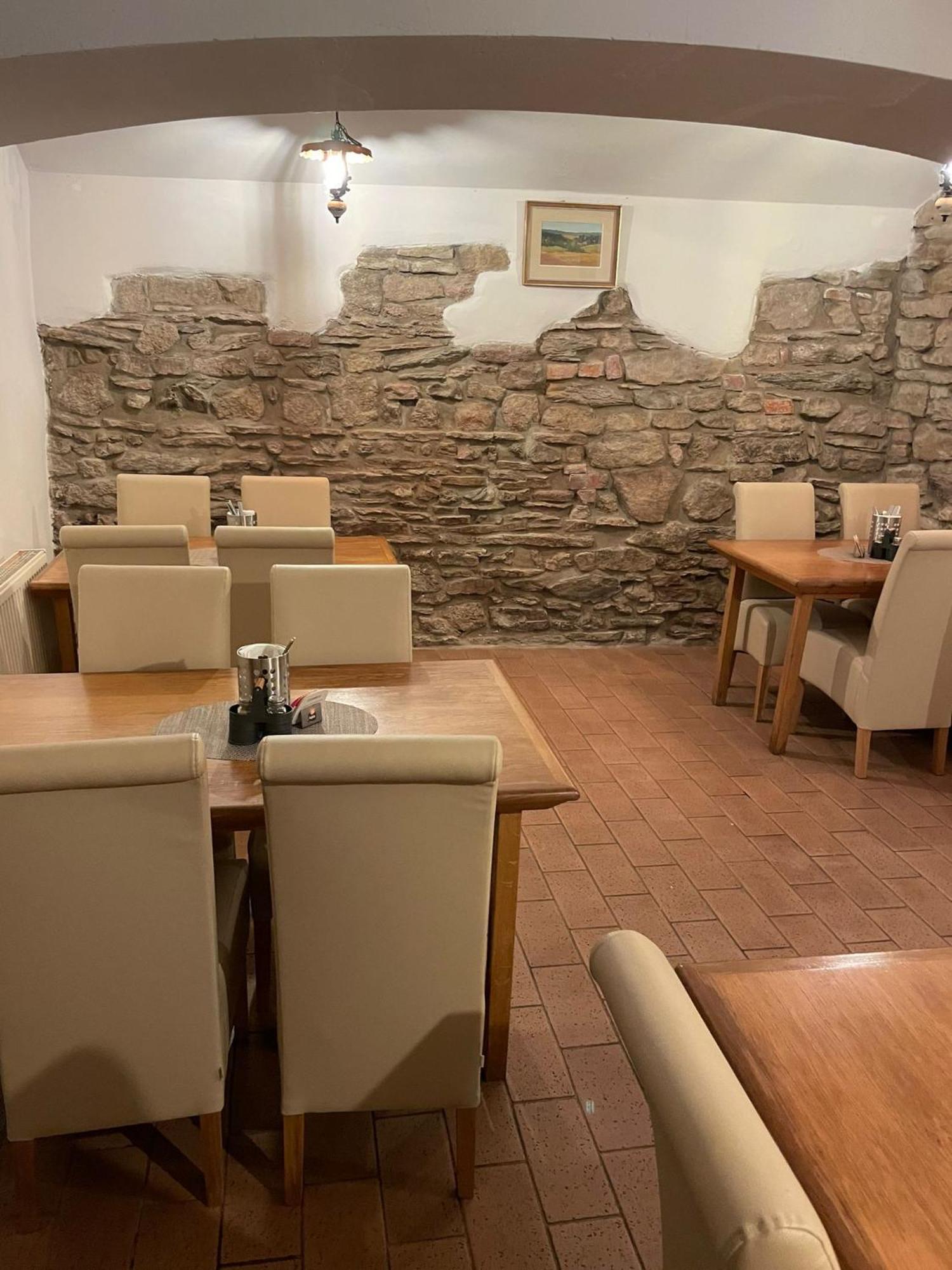 Hotel U Mesta Prahy Náchod Eksteriør bilde